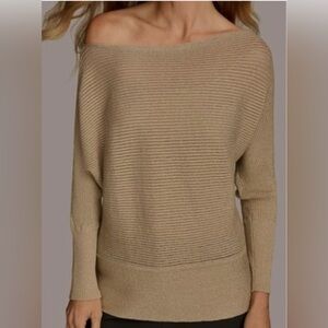 Donna Karan Oversized Sweater in Gold Size- Medium